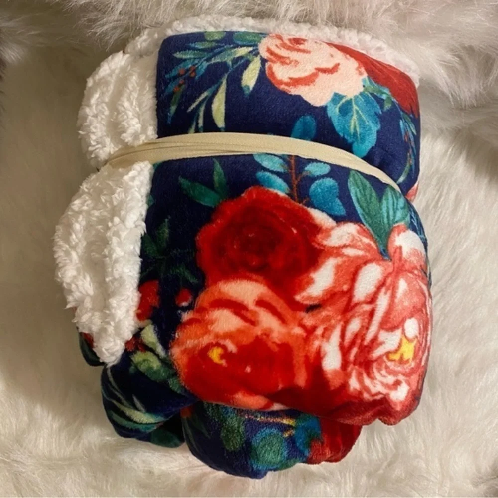 The Pioneer Woman Velvet Plush Throw‎ Blanket Cozy Warm Floral New